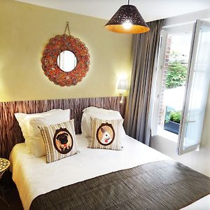 Camera con letto king size